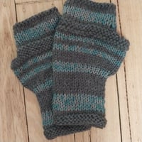 KylieJane mitts -stripey 3