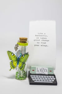 Image 13 of Butterfly 3D - Message in a Bottle
