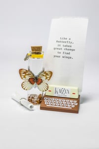 Image 19 of Butterfly 3D - Message in a Bottle