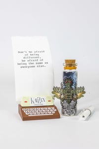 Image 13 of Critters (3D) - Message in a Bottle