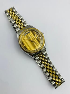 Image of rare eye catching ricoh medallion automatic gents watch,1970's/(VTG-19)