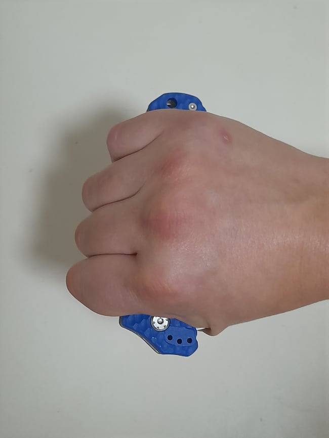 Folding Training Tactical Knife Steel Martial Arts Dull Plastic Handle Toy