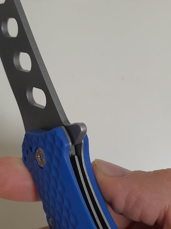 Folding Training Tactical Knife with COVER Steel Martial Arts Dull Plastic Handle Toy 