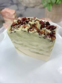 Image 6 of Fresh Linen / Rose Petal  ( 4.5 oz)