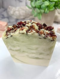 Image 8 of Fresh Linen / Rose Petal  ( 4.5 oz)