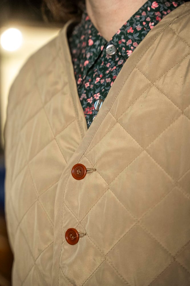 Image of Gilet Co.Starring