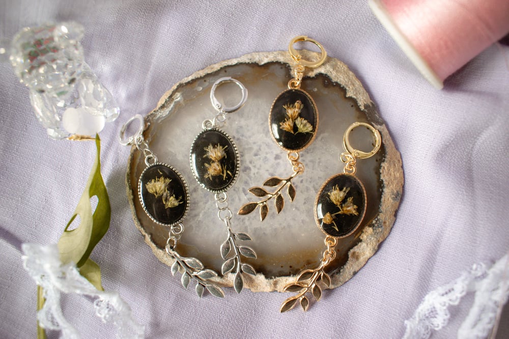 Image of Oma-mas Goldenrod Gold Earrings