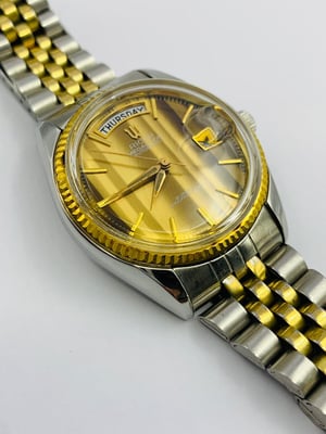 Image of rare eye catching ricoh medallion automatic gents watch,1970's/(VTG-19)