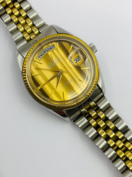 Image of rare eye catching ricoh medallion automatic gents watch,1970's/(VTG-19)