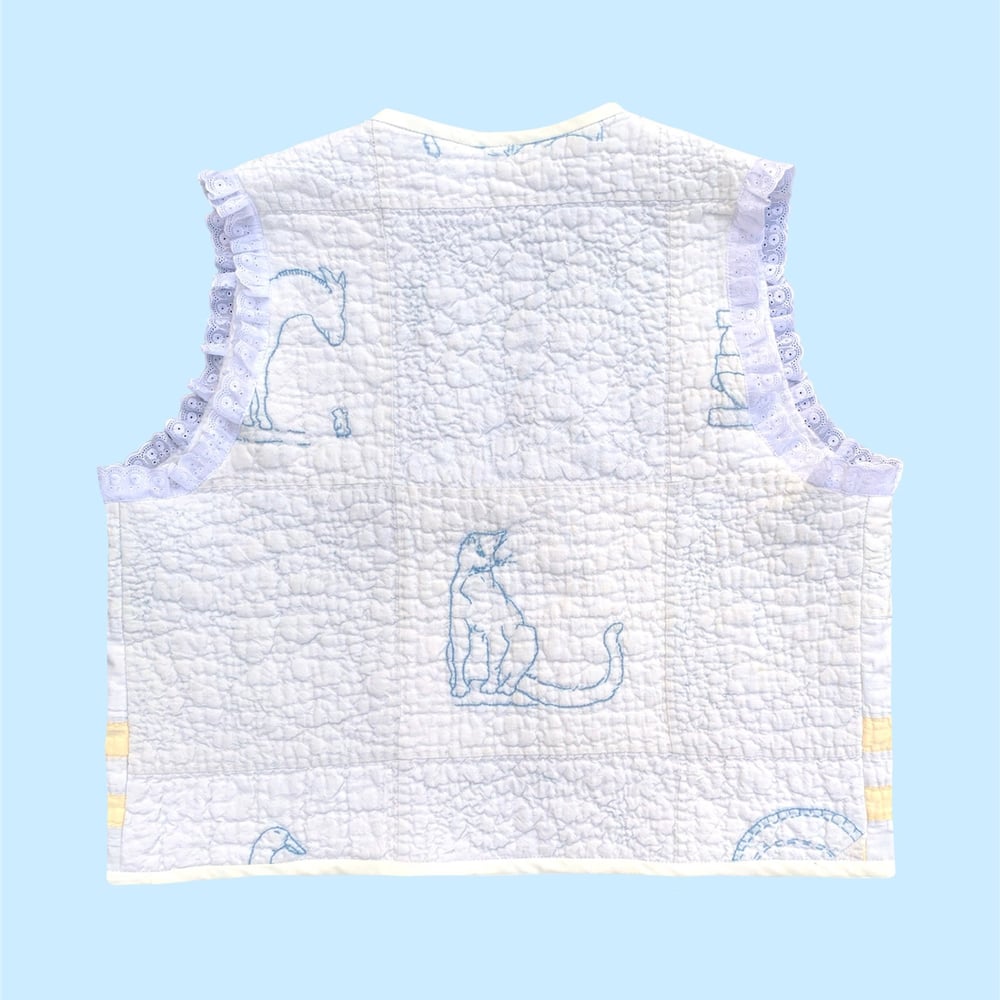 Image of Quilt Vest — White Embroidered Animals