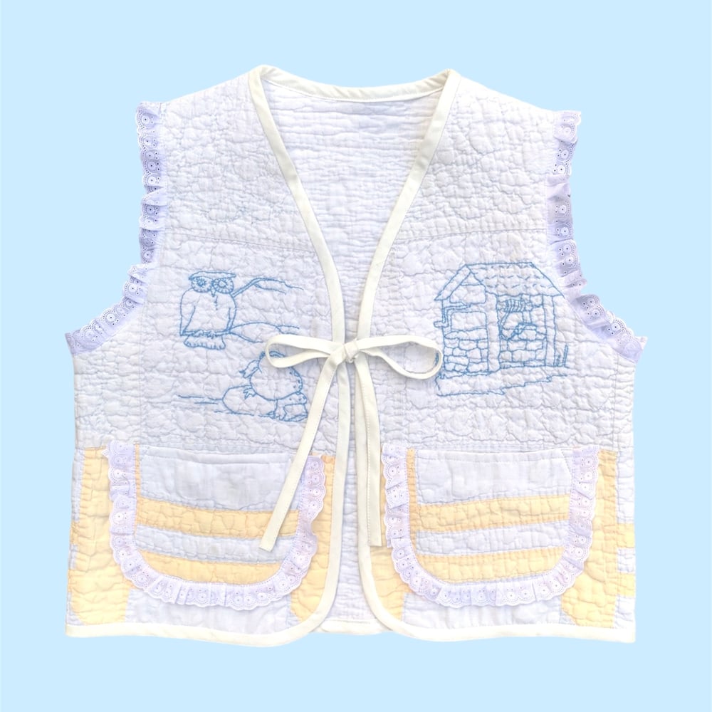 Image of Quilt Vest — White Embroidered Animals