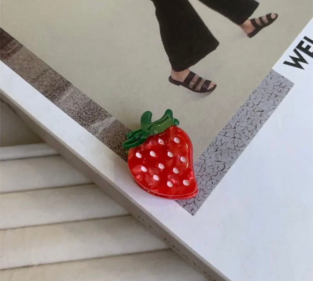 Image of Strawberry hair clip 🍓