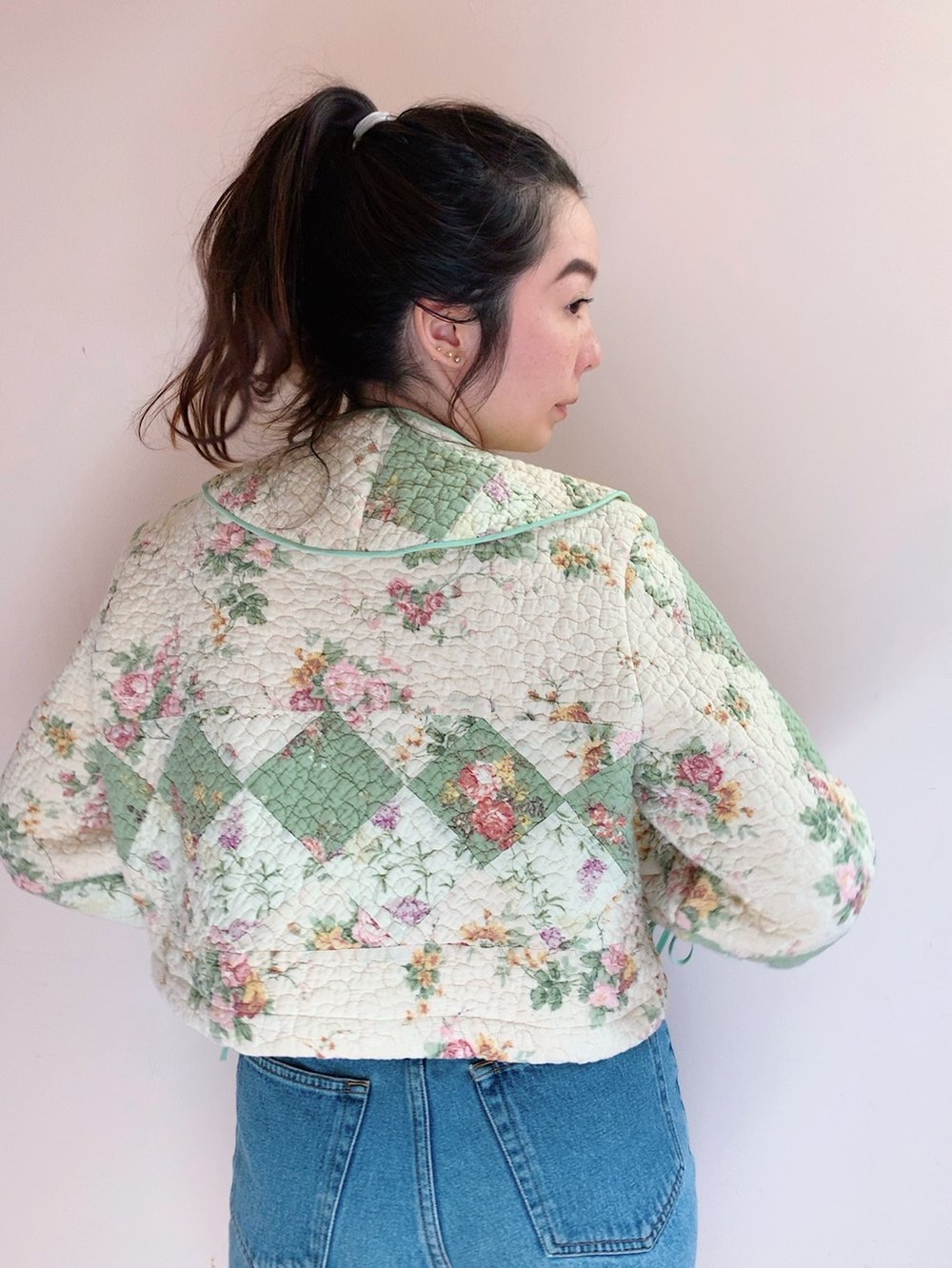 Image of Long Sleeve Quilt Top & Detachable Collar — Crème Florals