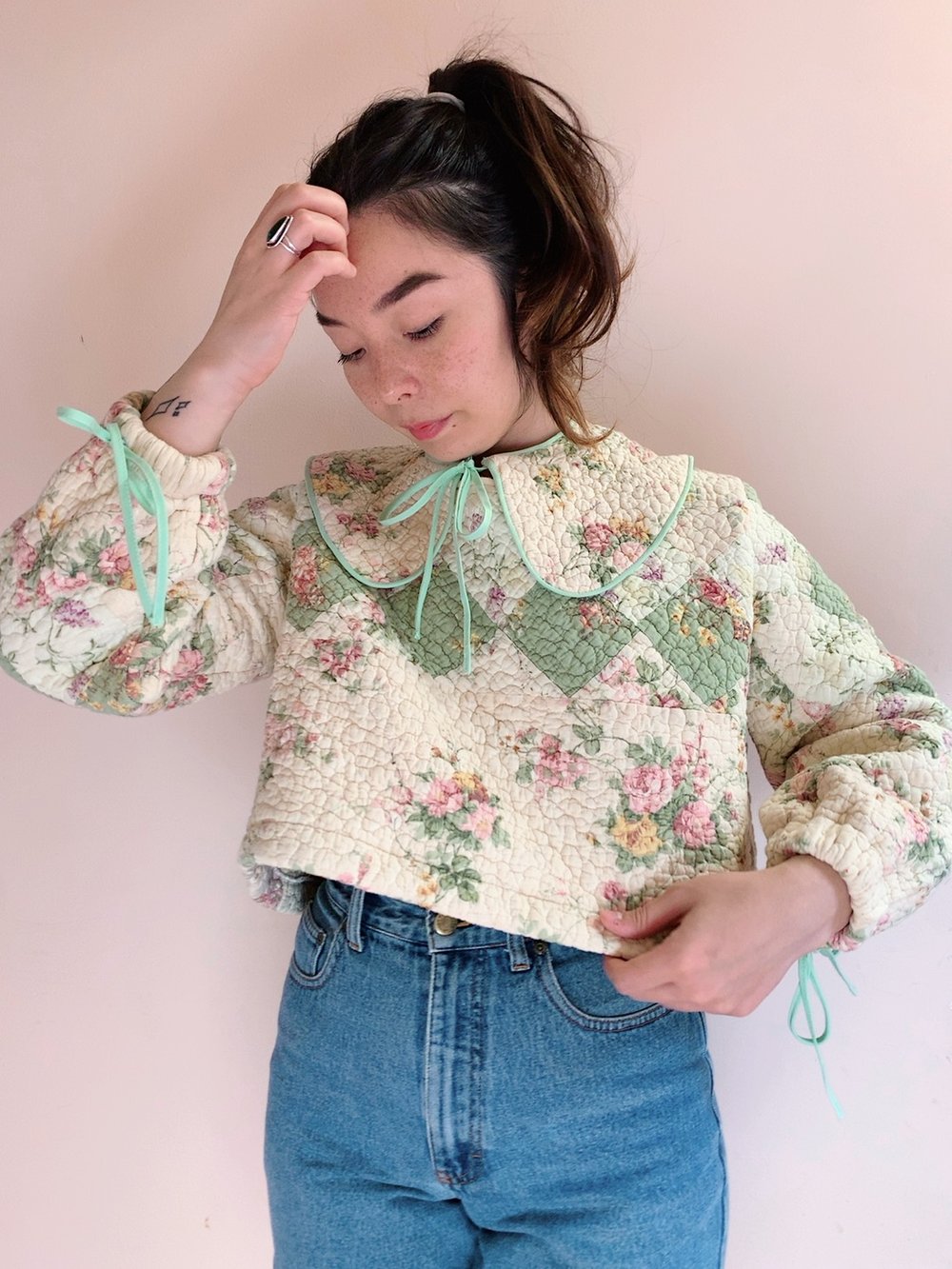 Image of Long Sleeve Quilt Top & Detachable Collar — Crème Florals