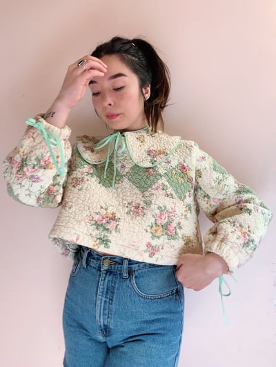 Image of Long Sleeve Quilt Top & Detachable Collar — Crème Florals