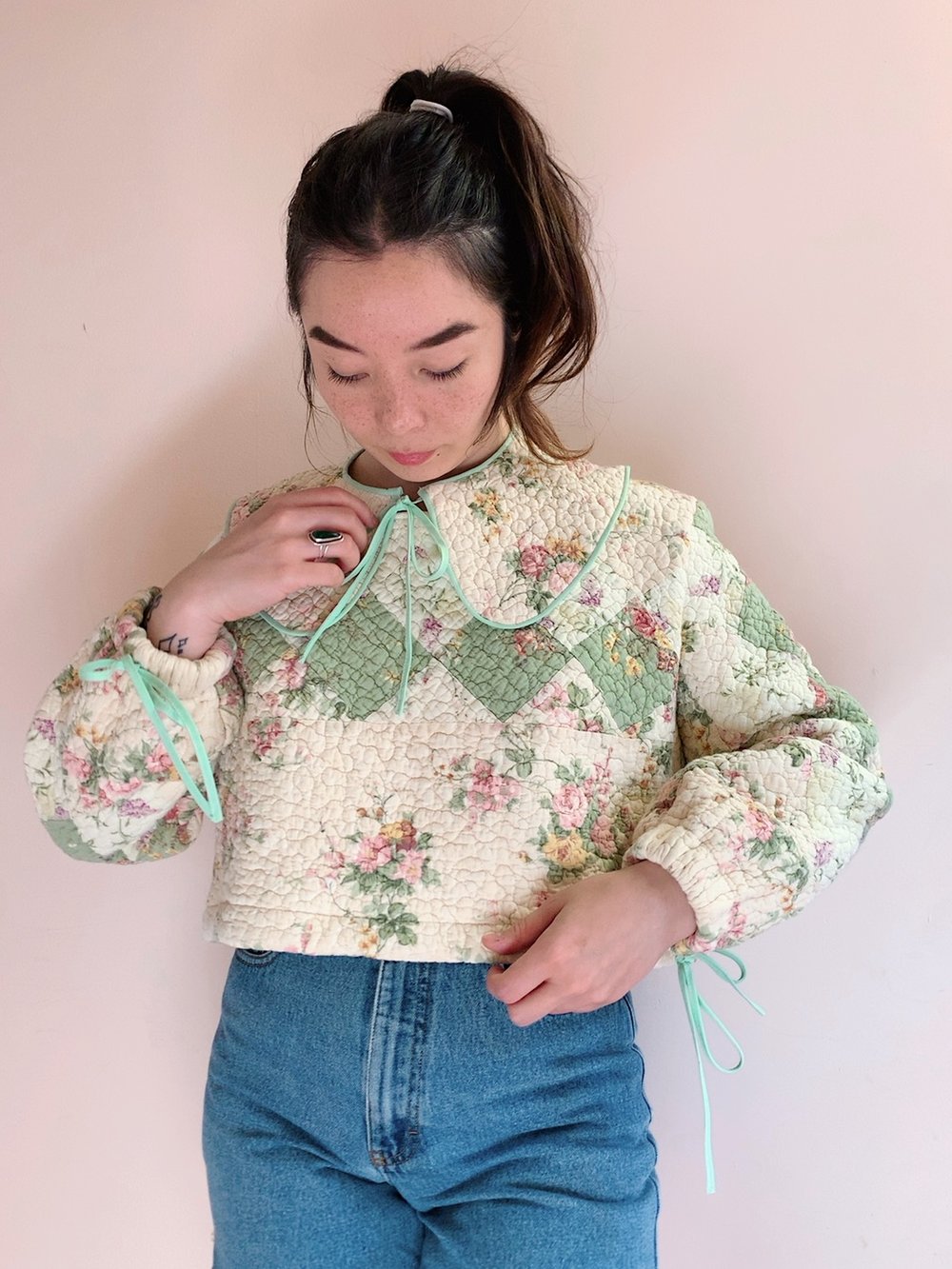 Image of Long Sleeve Quilt Top & Detachable Collar — Crème Florals