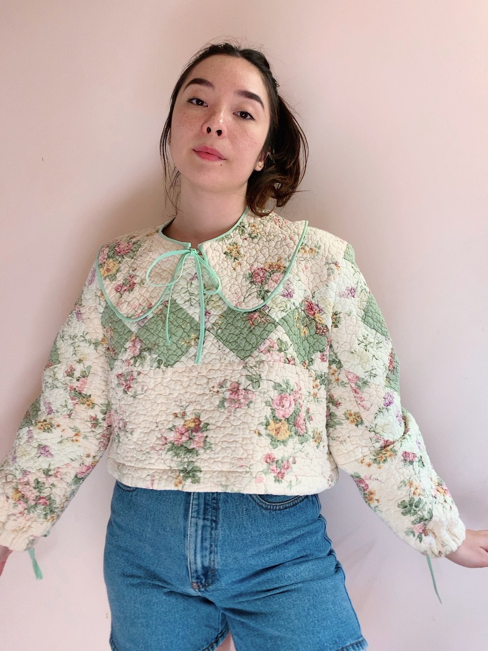 Image of Long Sleeve Quilt Top & Detachable Collar — Crème Florals