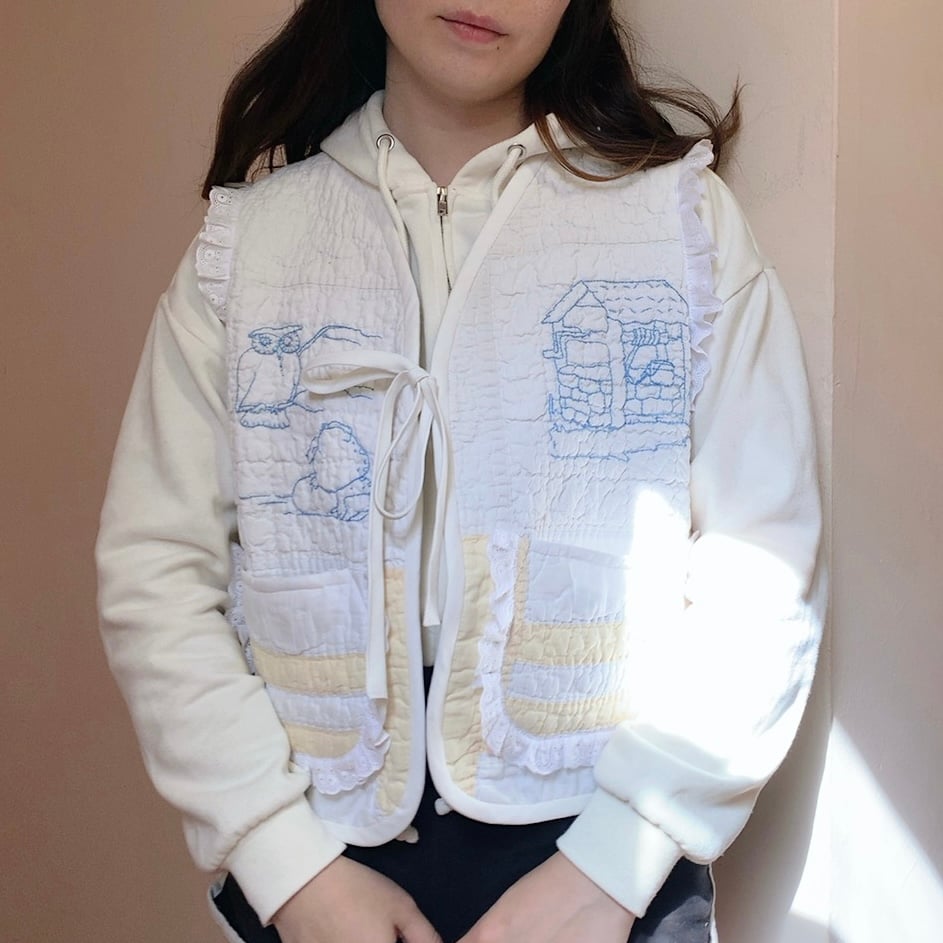 Image of Quilt Vest — White Embroidered Animals
