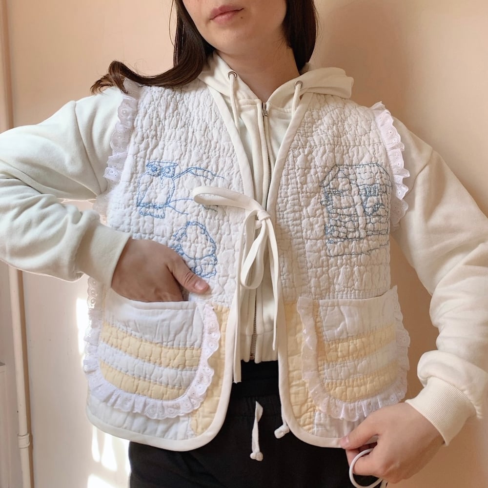 Image of Quilt Vest — White Embroidered Animals