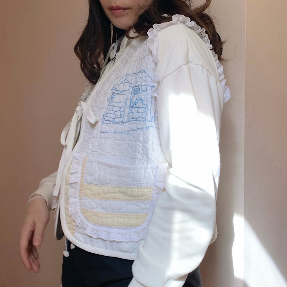 Image of Quilt Vest — White Embroidered Animals