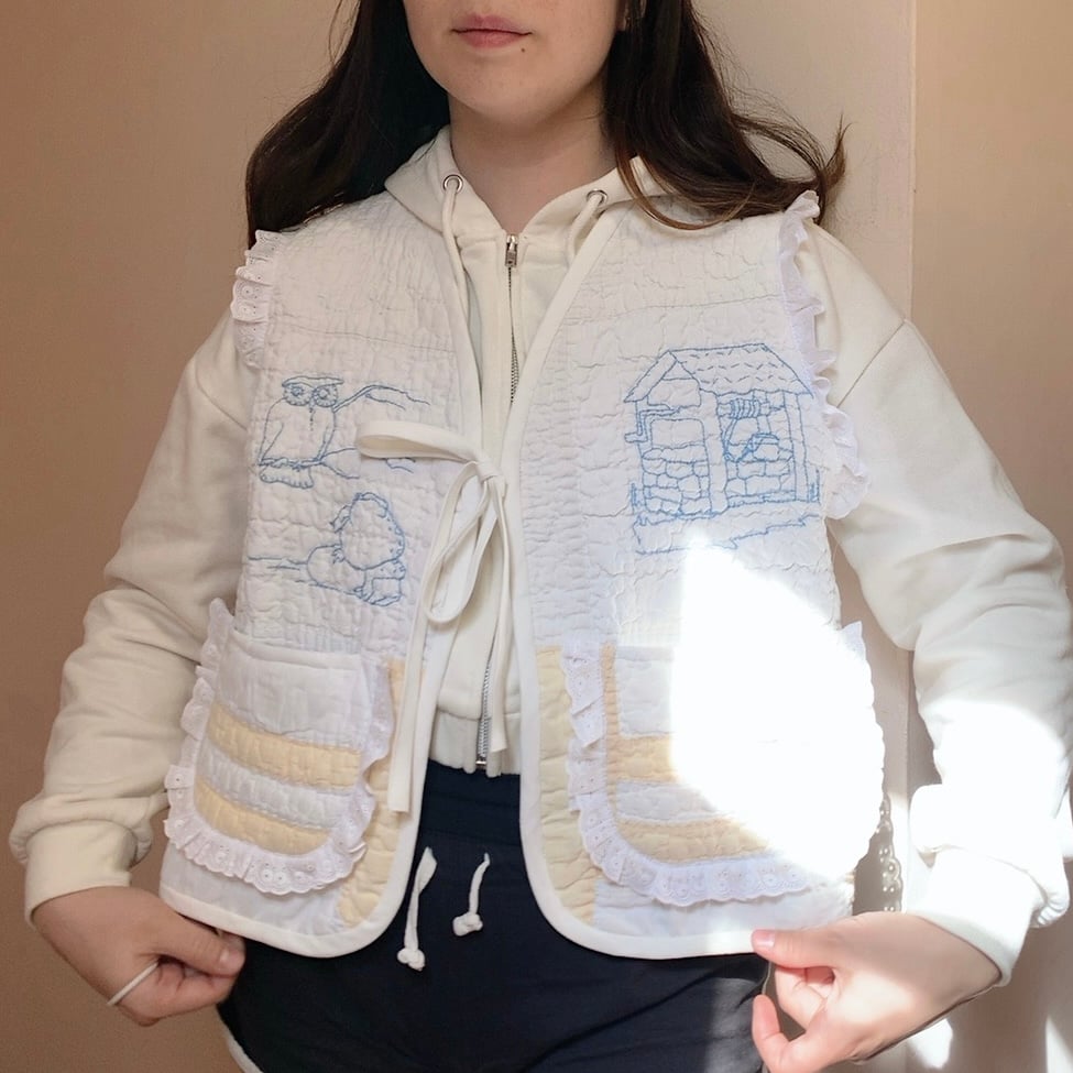 Image of Quilt Vest — White Embroidered Animals