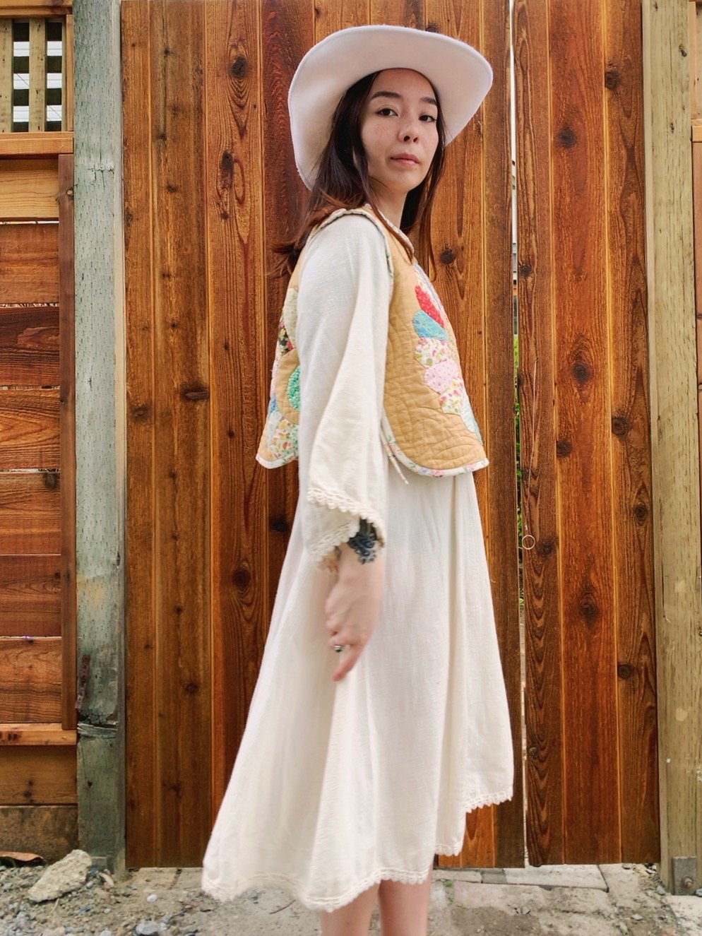 Image of Side-Tie Quilt Top — Dresden Plate