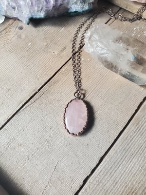 Image of Rose Quartz Oval sm