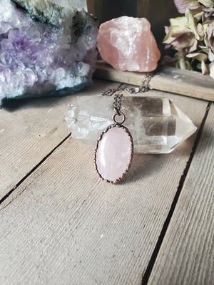 Image of Rose Quartz Oval sm