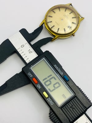 Image of vintage gold plated Omega geneve 1960's/70's gents watch Case,used,ref#(om-62)