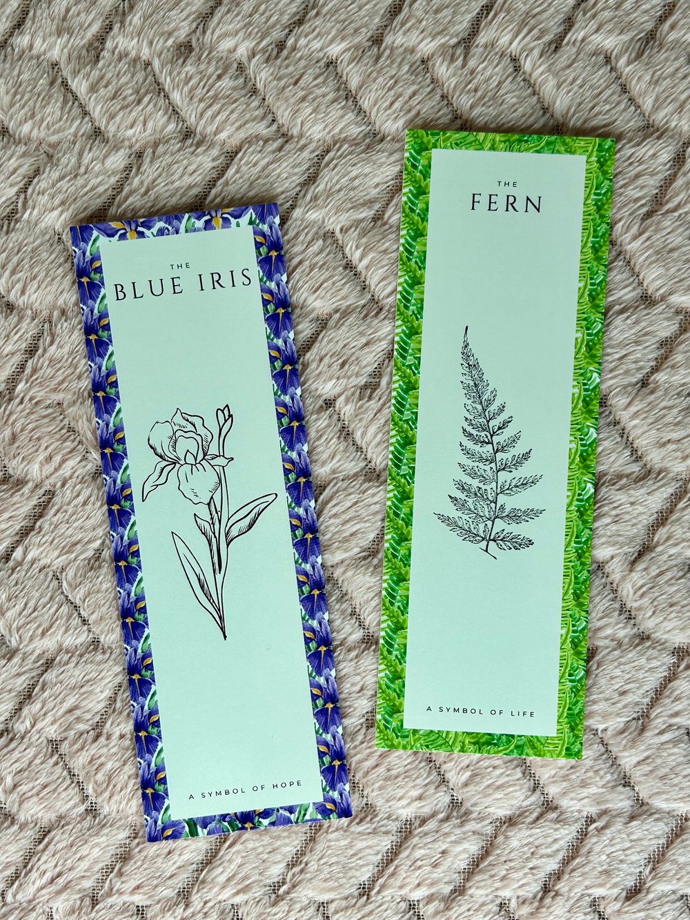 Image of Mirror’s Epoch Botany Set (2 plant inspired bookmarks)