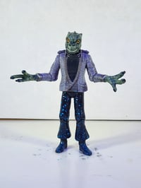 Image 1 of Leisure Lizard