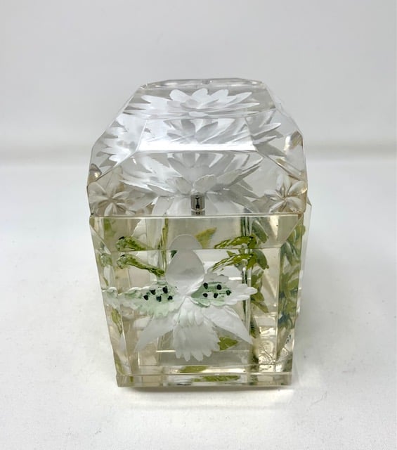 Image of The Classic- Painted -White Meadow Flowers