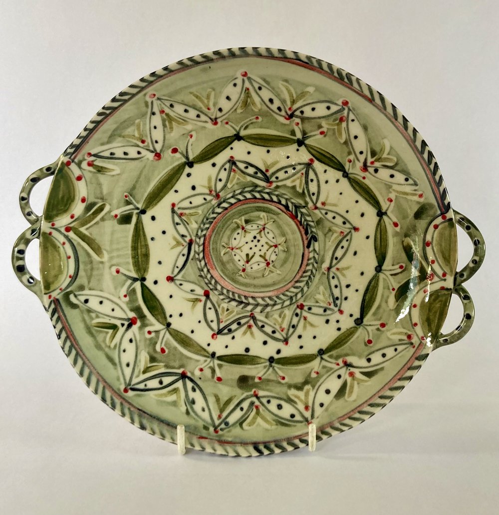 Image of Dish and Jug green spotted leaves pattern.