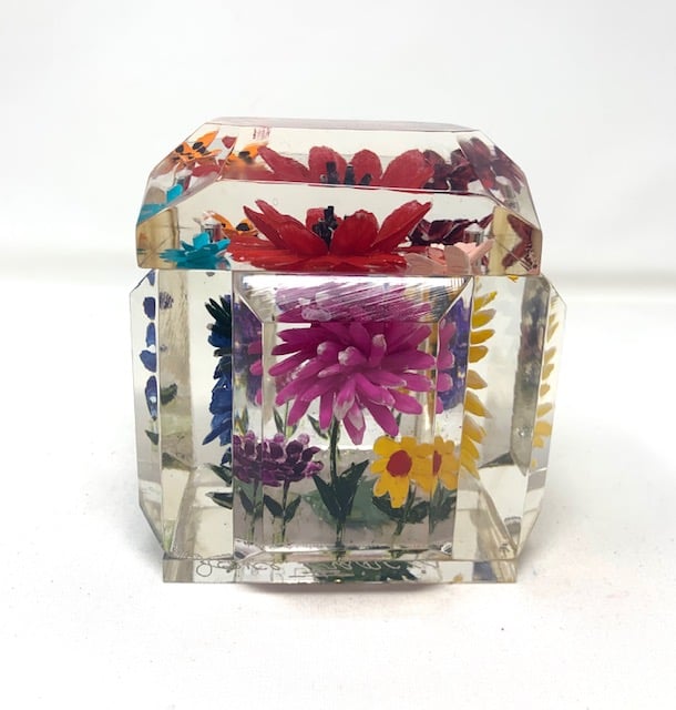 Image of The Classic-Painted Multi Colored Flowers