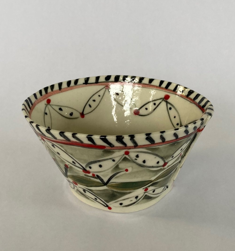 Image of Three small bowls Pink or blue or green  pattern
