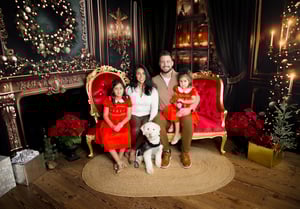 Image of 12/14/25: Christmas 24 Set (Family Sessions - NO SANTA)