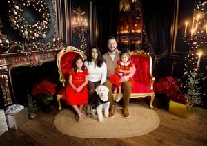 Image of 12/14/25: Christmas 24 Set (Family Sessions - NO SANTA)