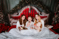 Image 17 of 'Twas the night before Christmas - Family Session