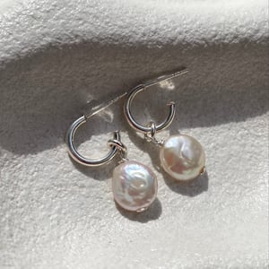 Image of SMALL EVIE EARRINGS