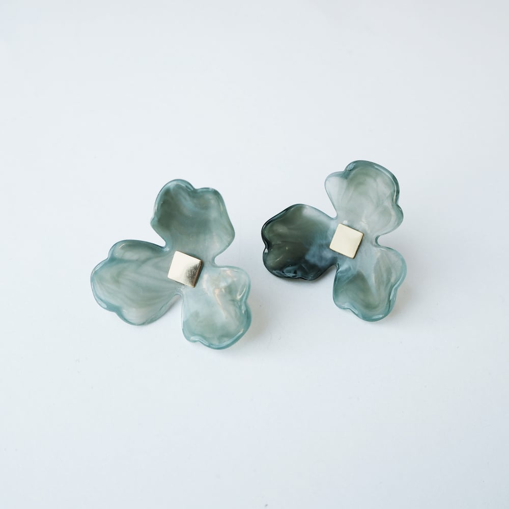 Image of  *NEW* Maxi Bloom Earrings in Seafoam