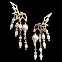 GOTHICA Earring Silver - PEARL RAIN.