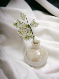 Image 2 of Small pearlised vase