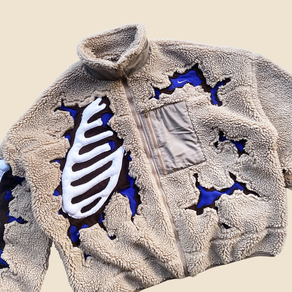 REWORKED NIKE CRACKED 3D PUFF SKELETON SHERPA JACKET SIZE XL BOXY