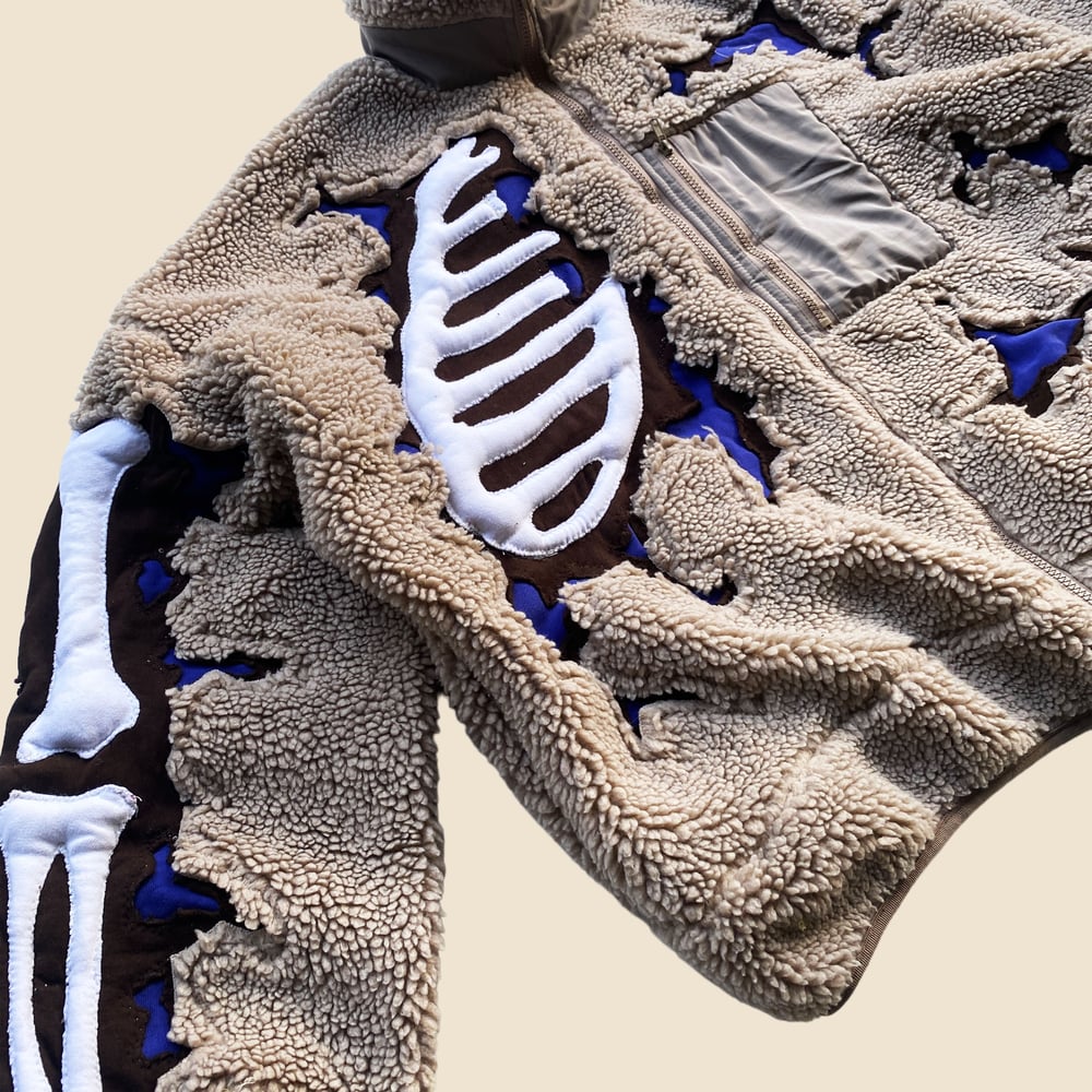 REWORKED NIKE CRACKED 3D PUFF SKELETON SHERPA JACKET SIZE XL BOXY