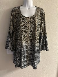 Image 1 of New 3X investments flare sleeve top #742*12