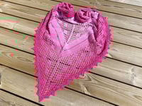 Image 2 of Shawl "Sunset Diamonds" in Pink Ombré
