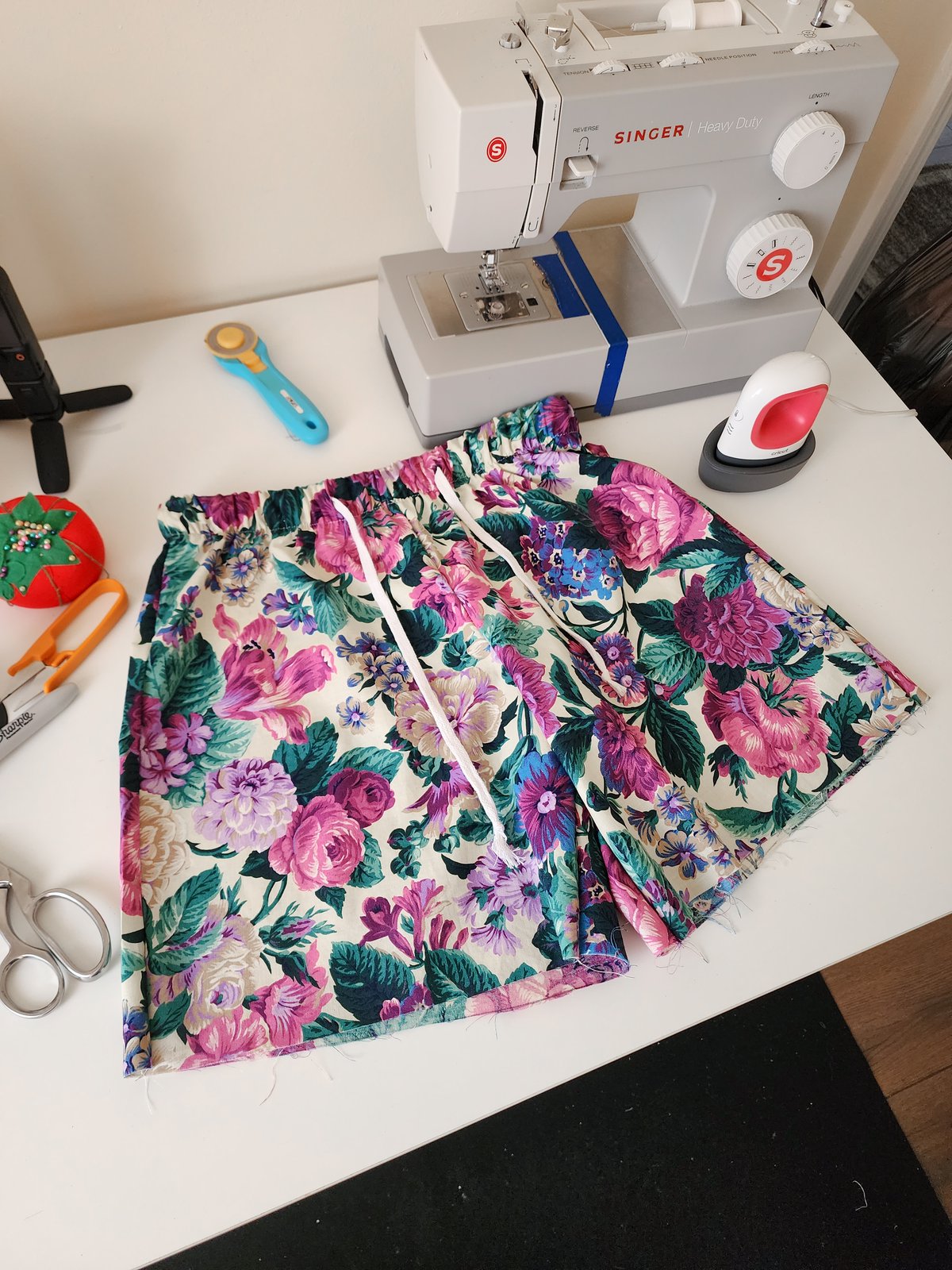 Image of 1 of 2 Vintage floral cotton shorts 