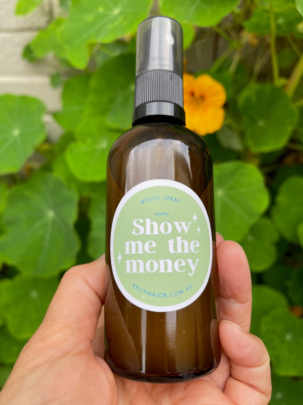 Image of Worthy Spray