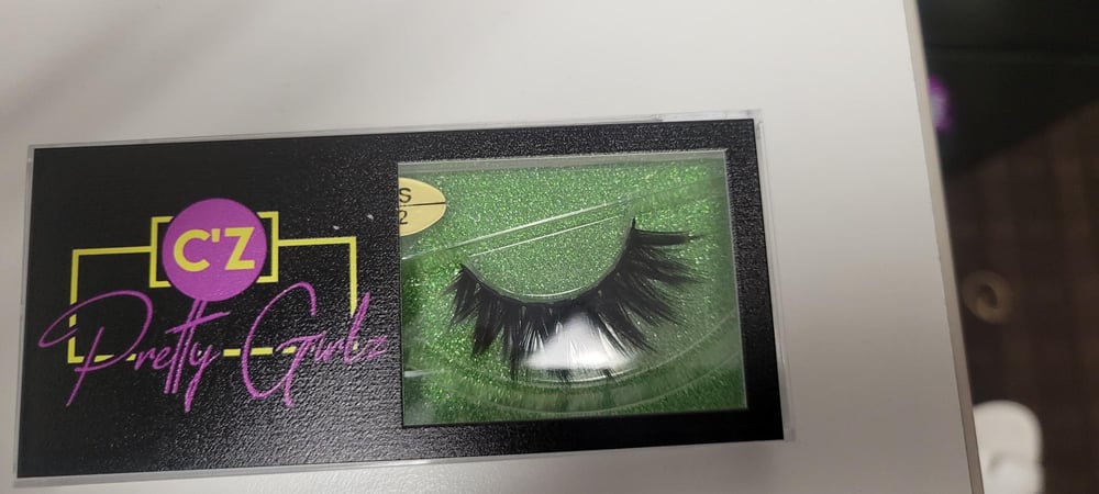 Image of EYELASHES-GRE