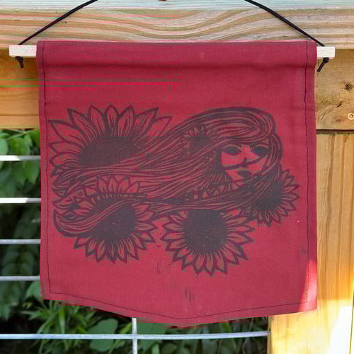 Image of Sunflowers in their hair